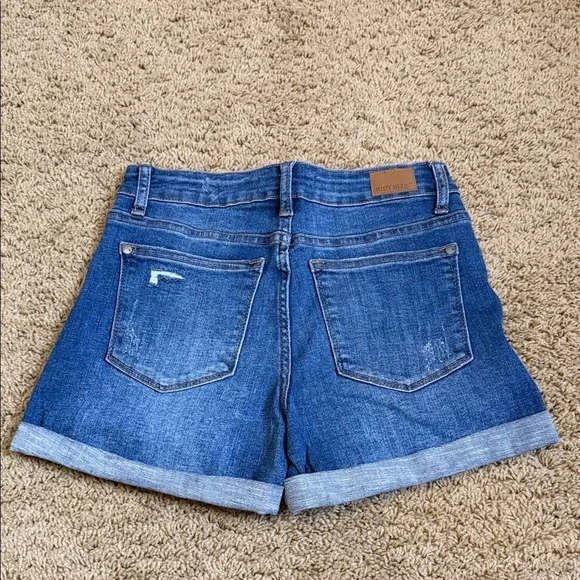 Judy Blue Medium Blue Distressed Star-Patch Rolled Hem Denim Shorts - Picture 2 of 4